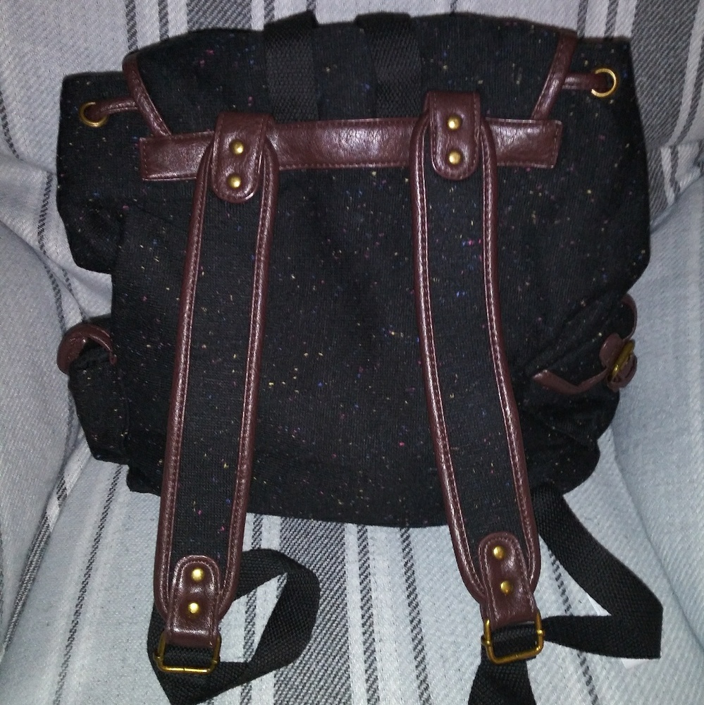 Backpacks - Picture 2 of 2